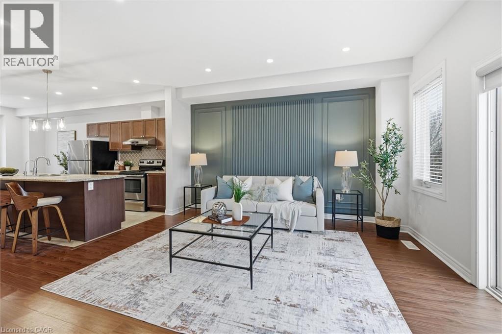 #9 122 E DUNDAS STREET E - 17