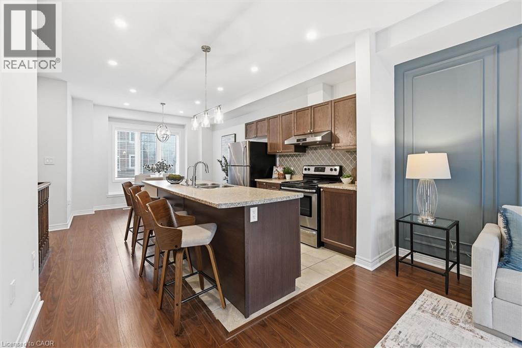 #9 122 E DUNDAS STREET E - 18