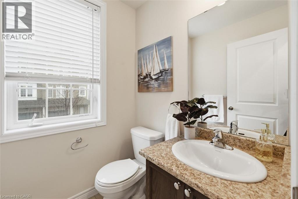 #9 122 E DUNDAS STREET E - 26