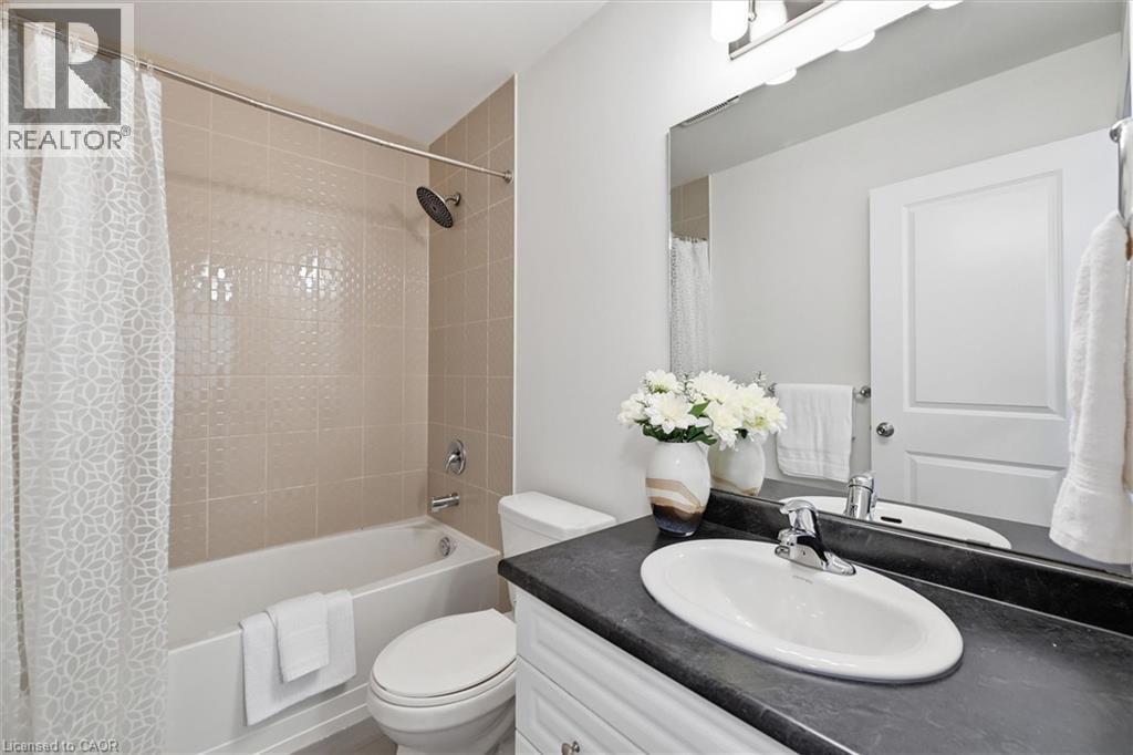 #9 122 E DUNDAS STREET E - 40