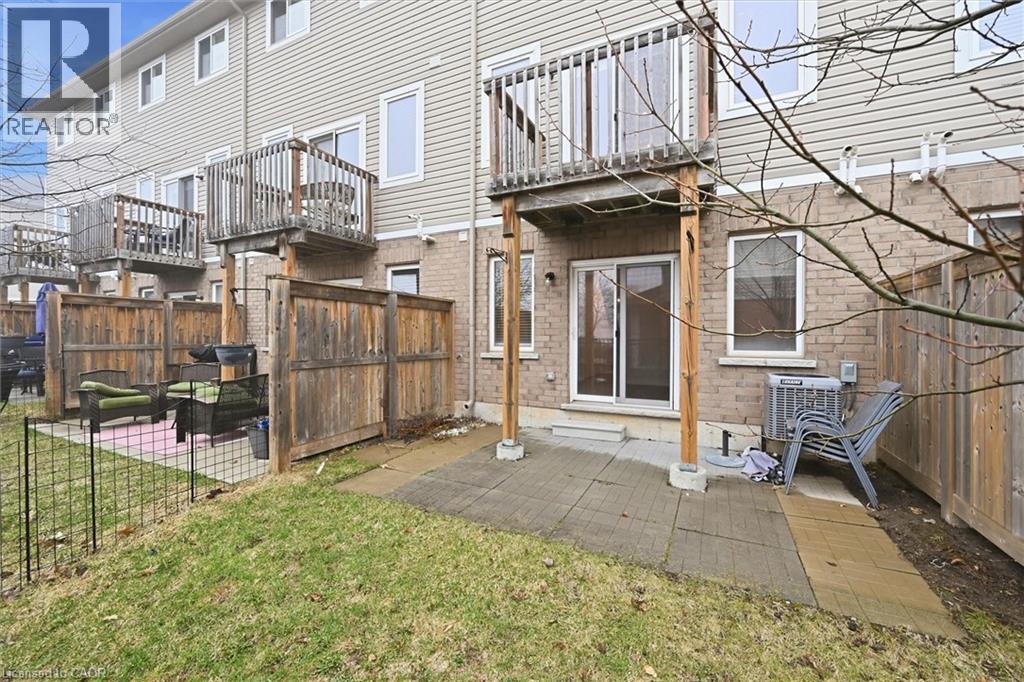 #9 122 E DUNDAS STREET E - 45