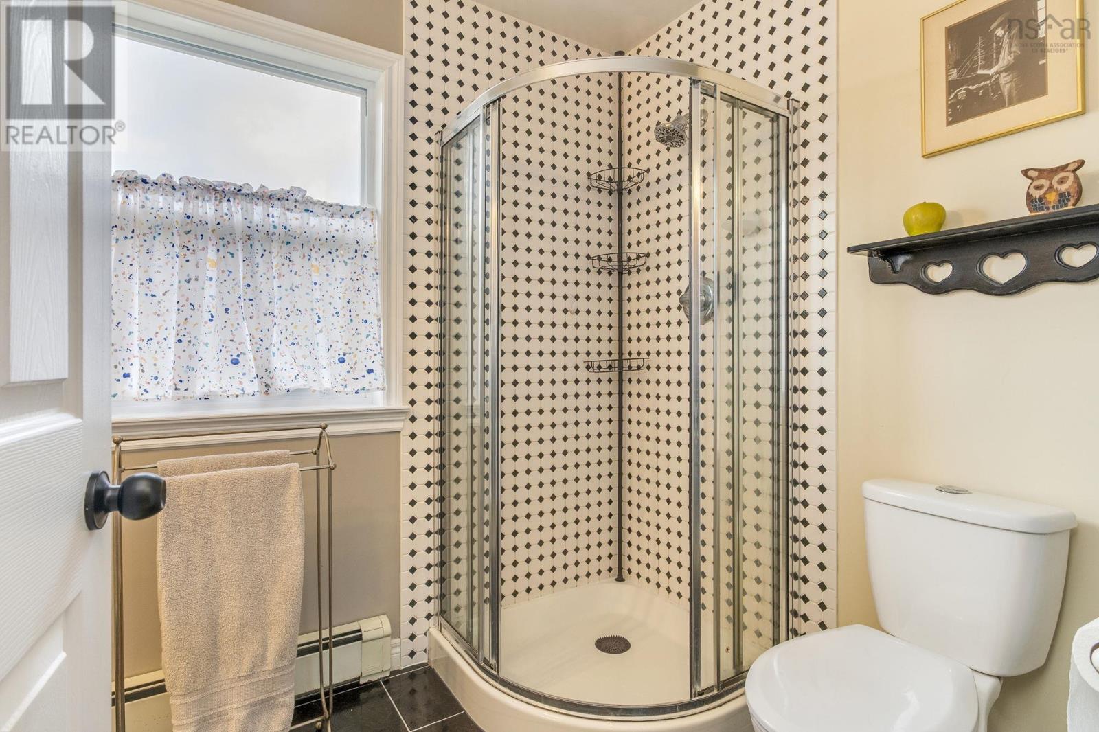 Property 23 of 35 of 107 Lancaster Drive