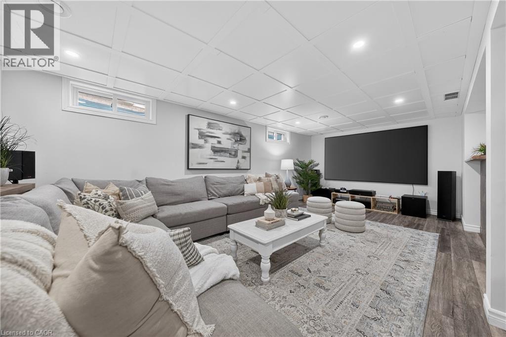 38 GLEN ABBEY Court - 33