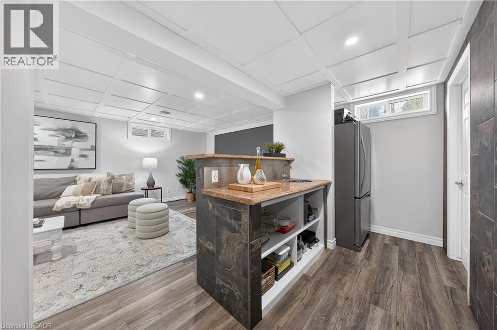 38 GLEN ABBEY Court - 37