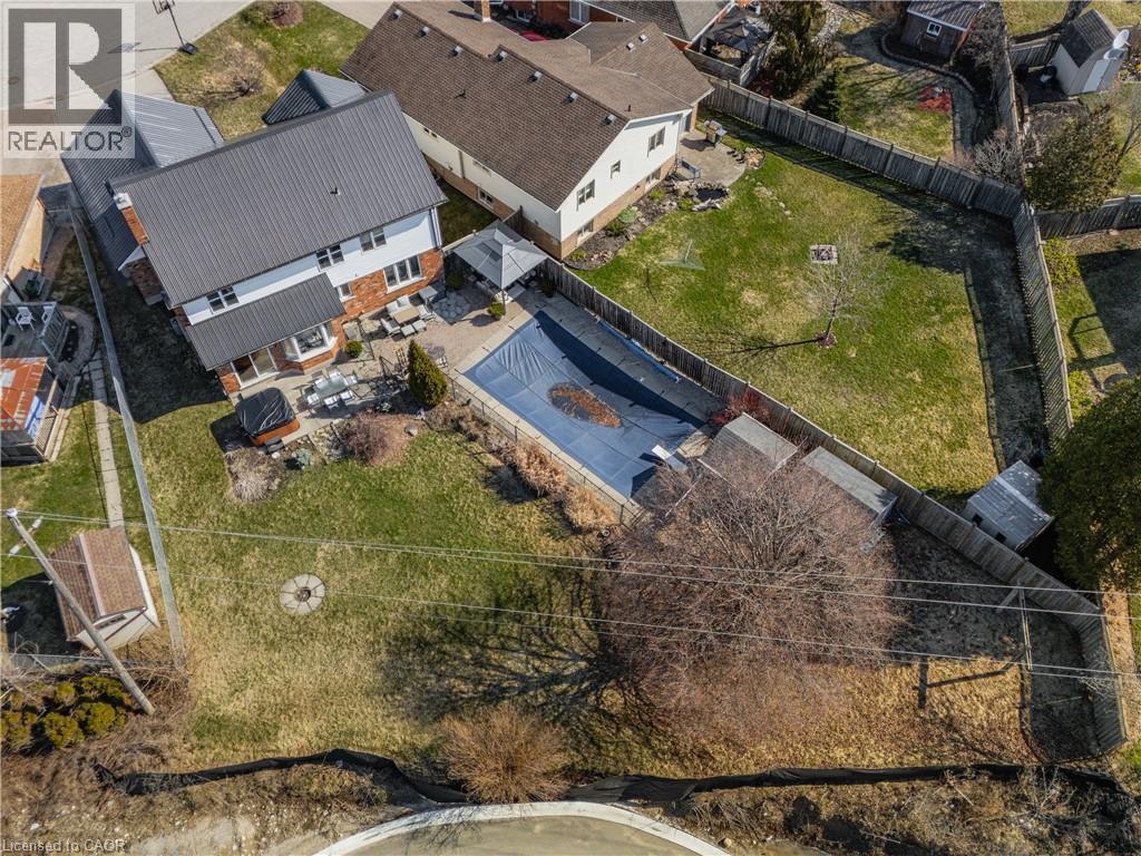38 GLEN ABBEY Court - 46