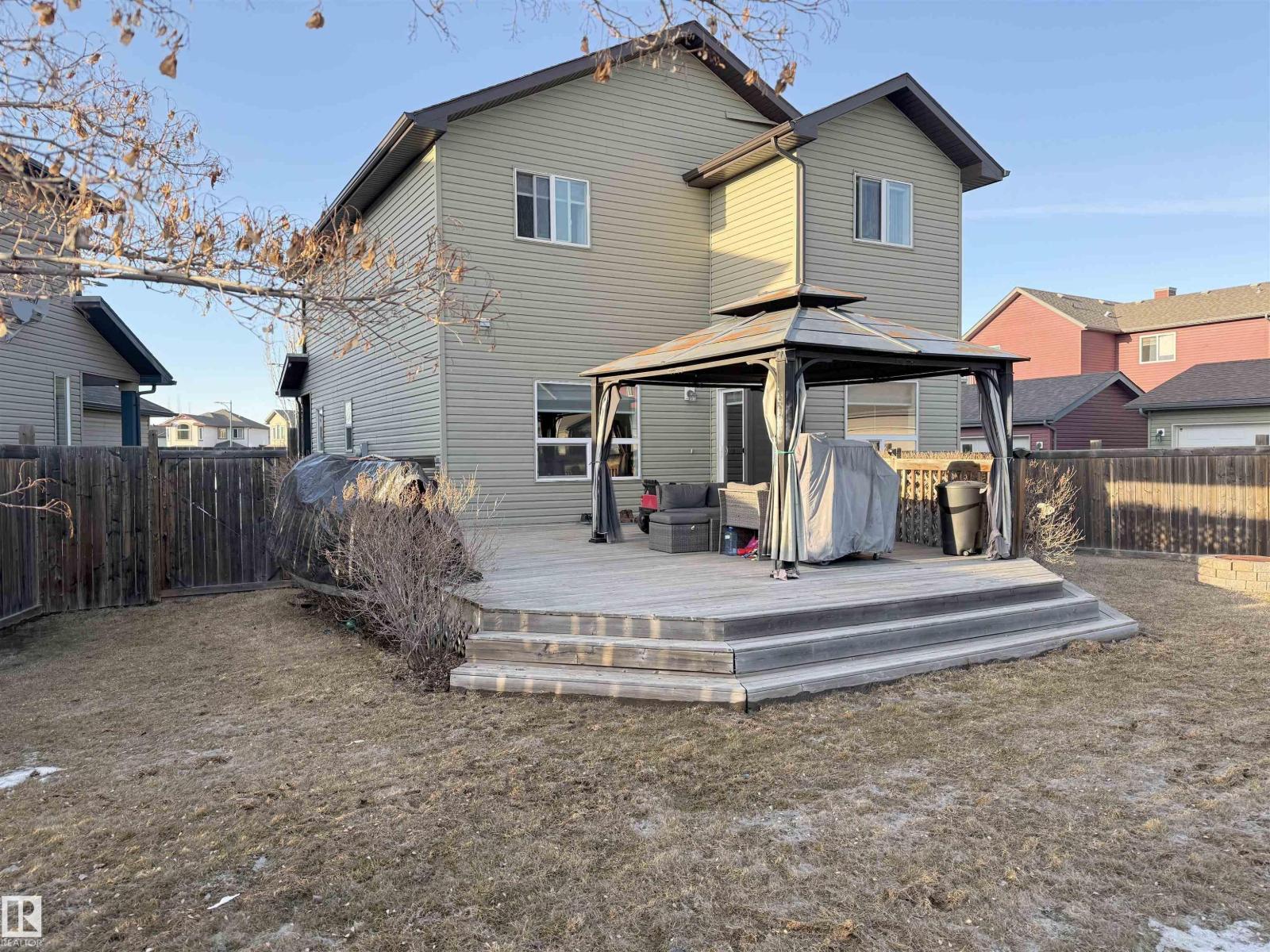 3215 22 AV NW, Edmonton