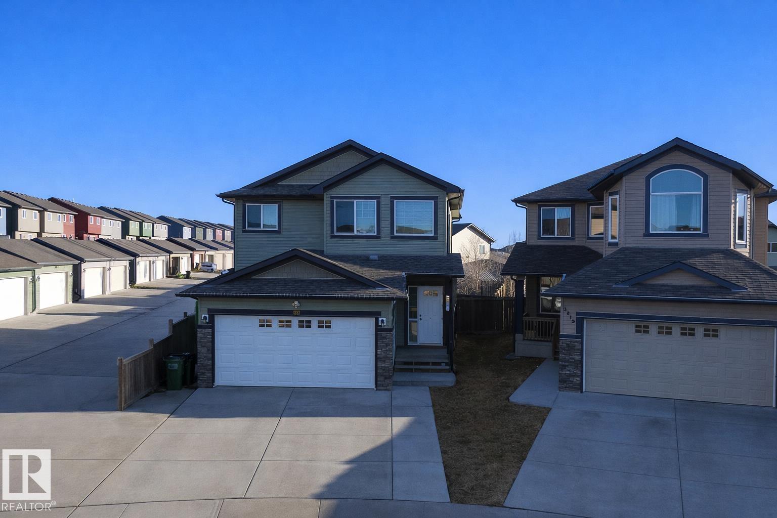 3215 22 AV NW, Edmonton