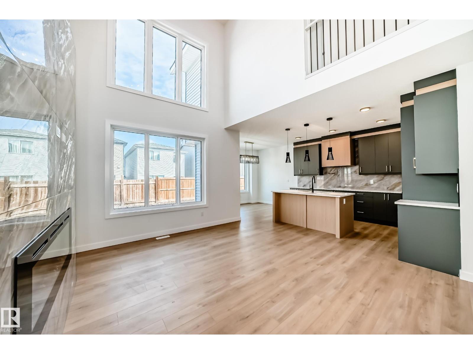 341 ROBERTS WD, Leduc