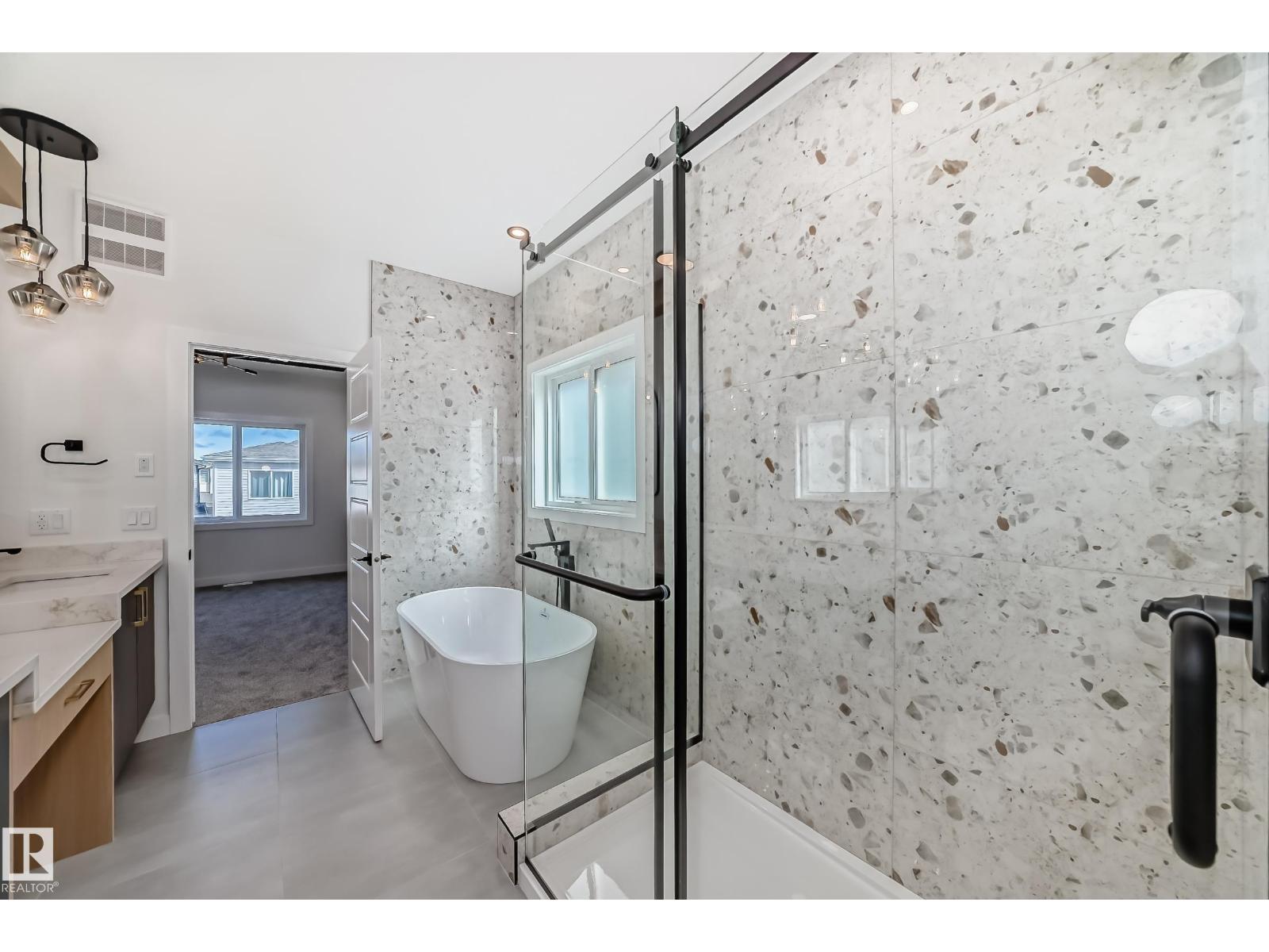 341 ROBERTS WD, Leduc