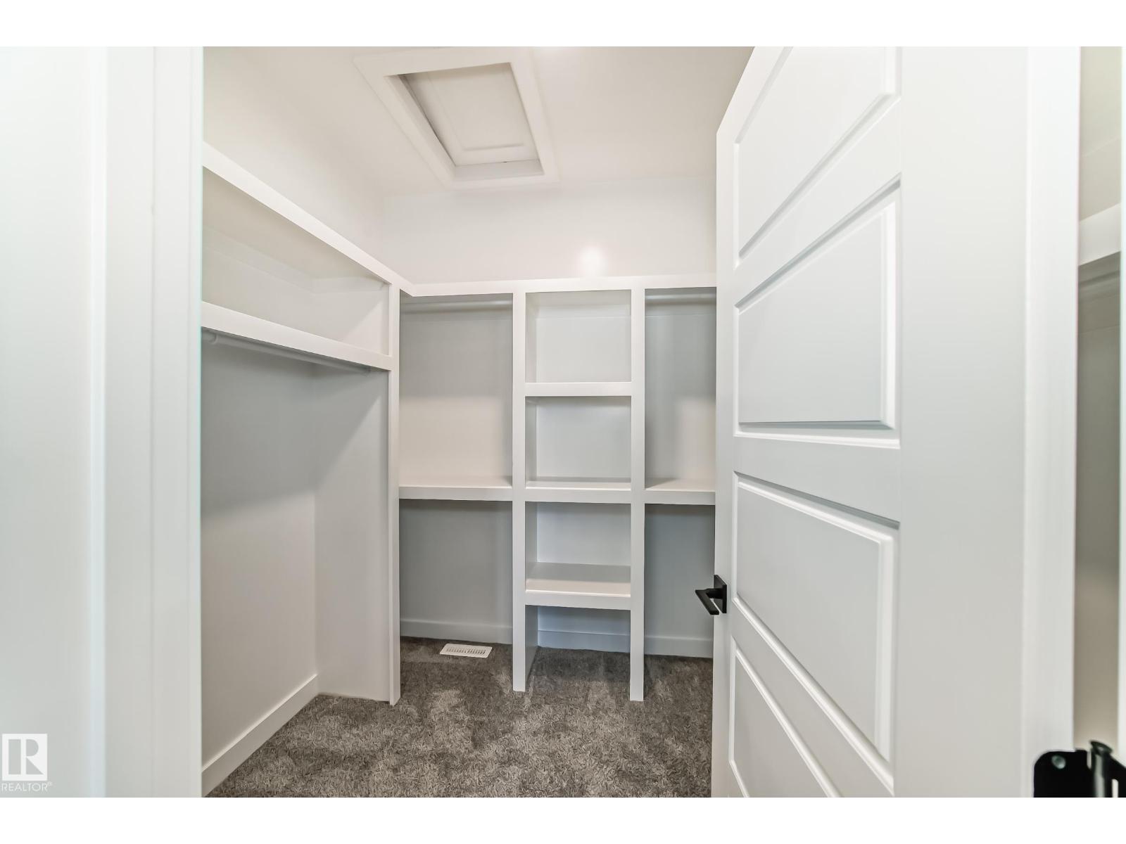 341 ROBERTS WD, Leduc