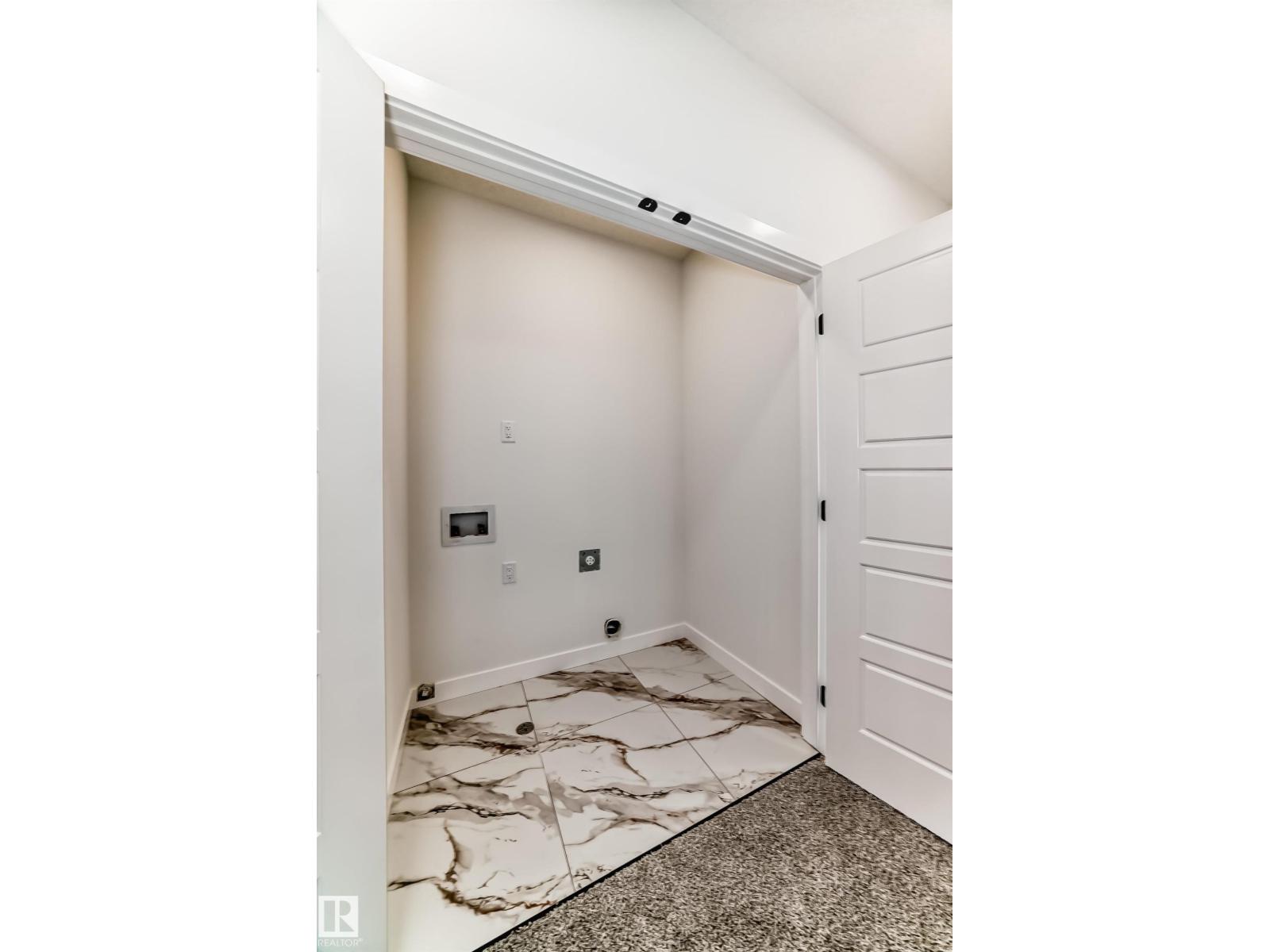 341 ROBERTS WD, Leduc