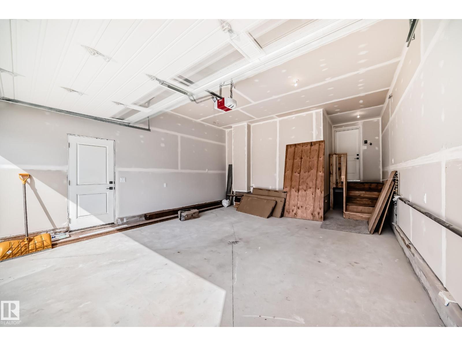 341 ROBERTS WD, Leduc