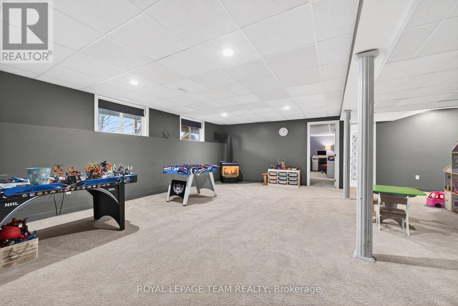 281 BRISTOW DRIVE - 42