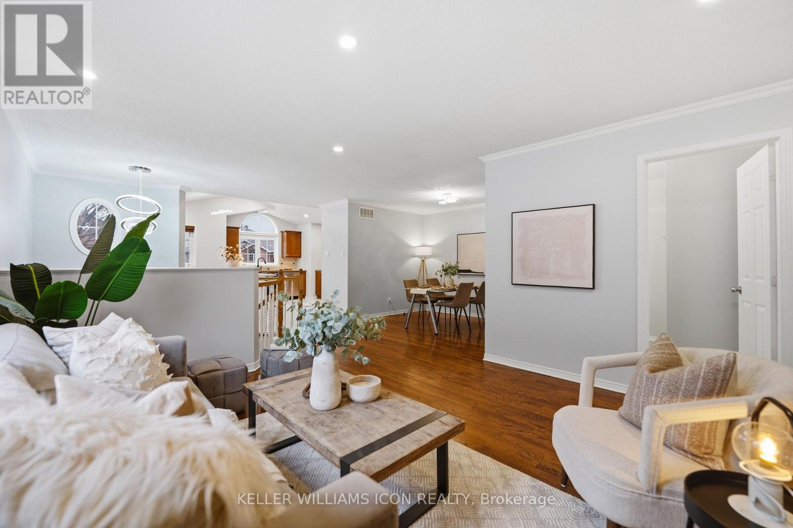 125 CASTLE GLEN CRESCENT - 17