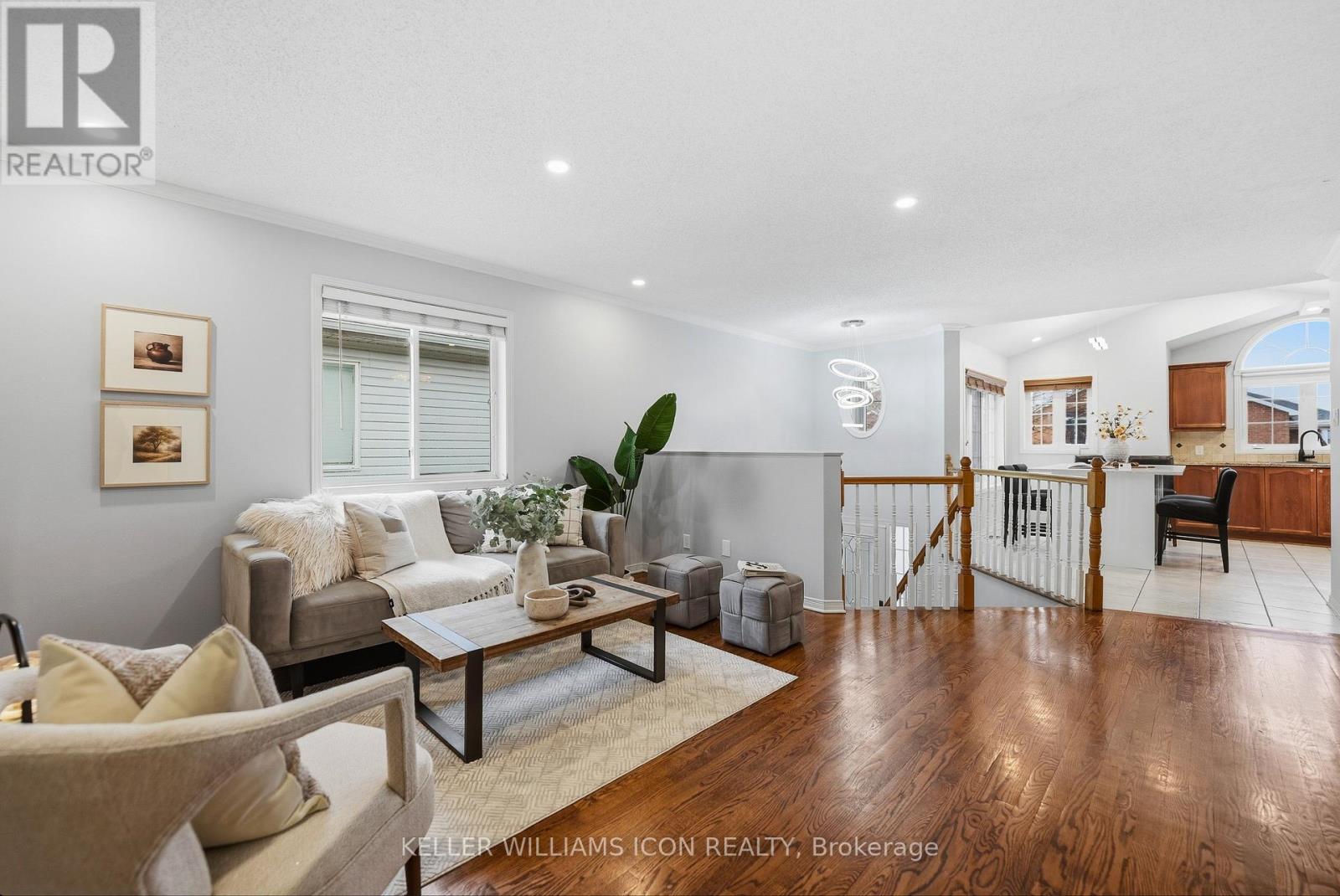 125 CASTLE GLEN CRESCENT - 18