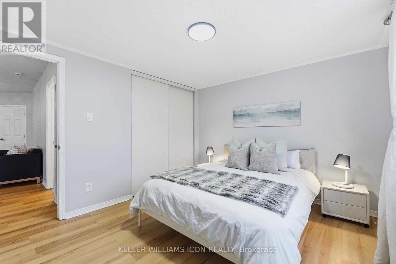 125 CASTLE GLEN CRESCENT - 39