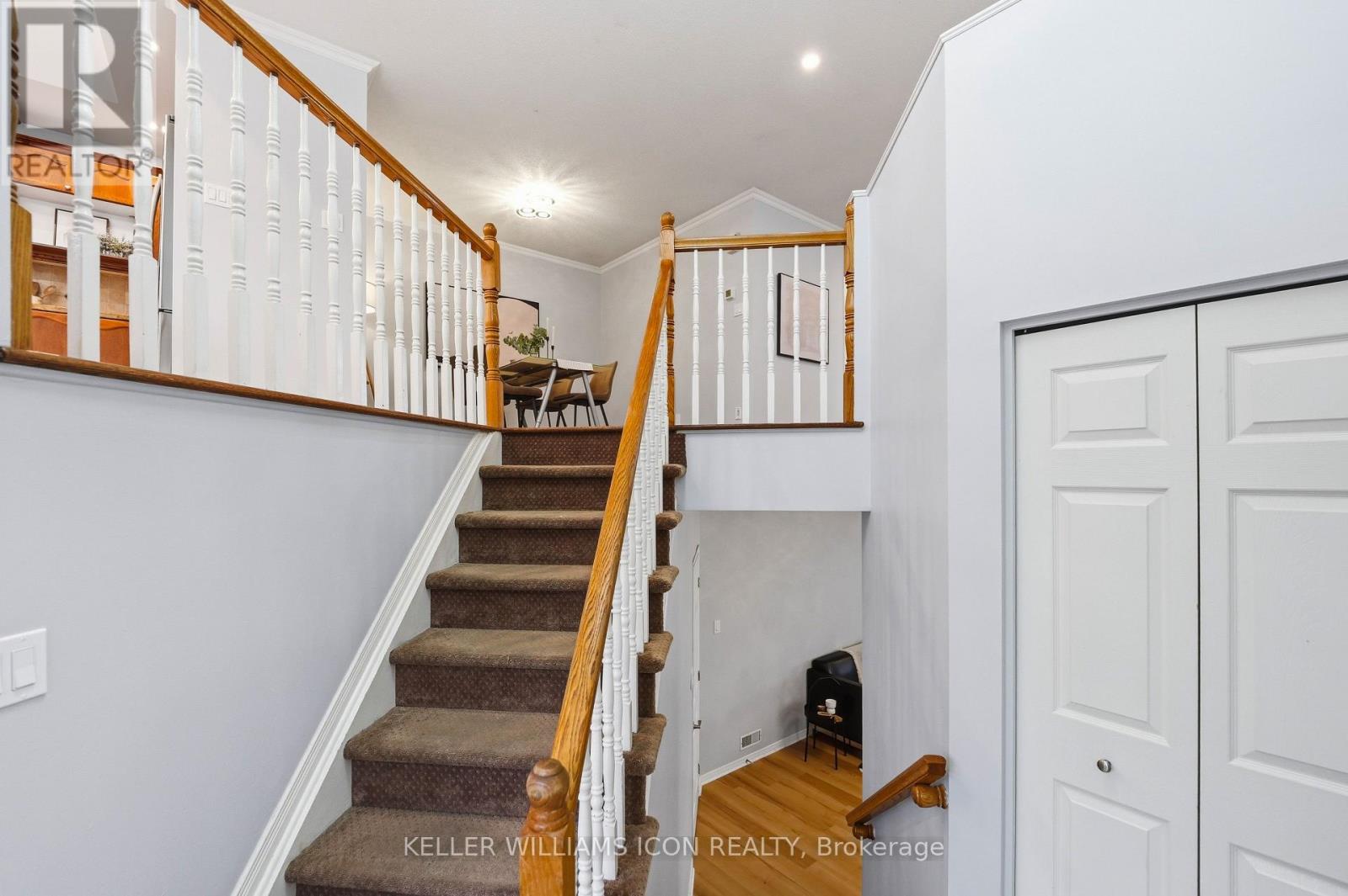 125 CASTLE GLEN CRESCENT - 5