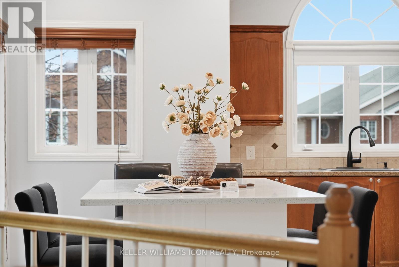 125 CASTLE GLEN CRESCENT - 9