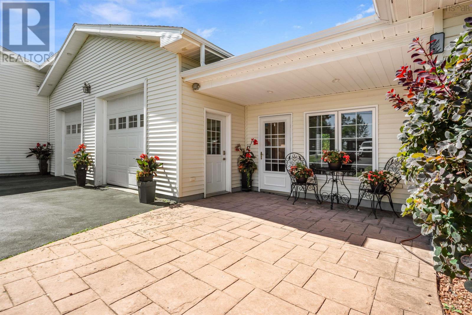 Property 47 of 49 of 2003 Highway 6