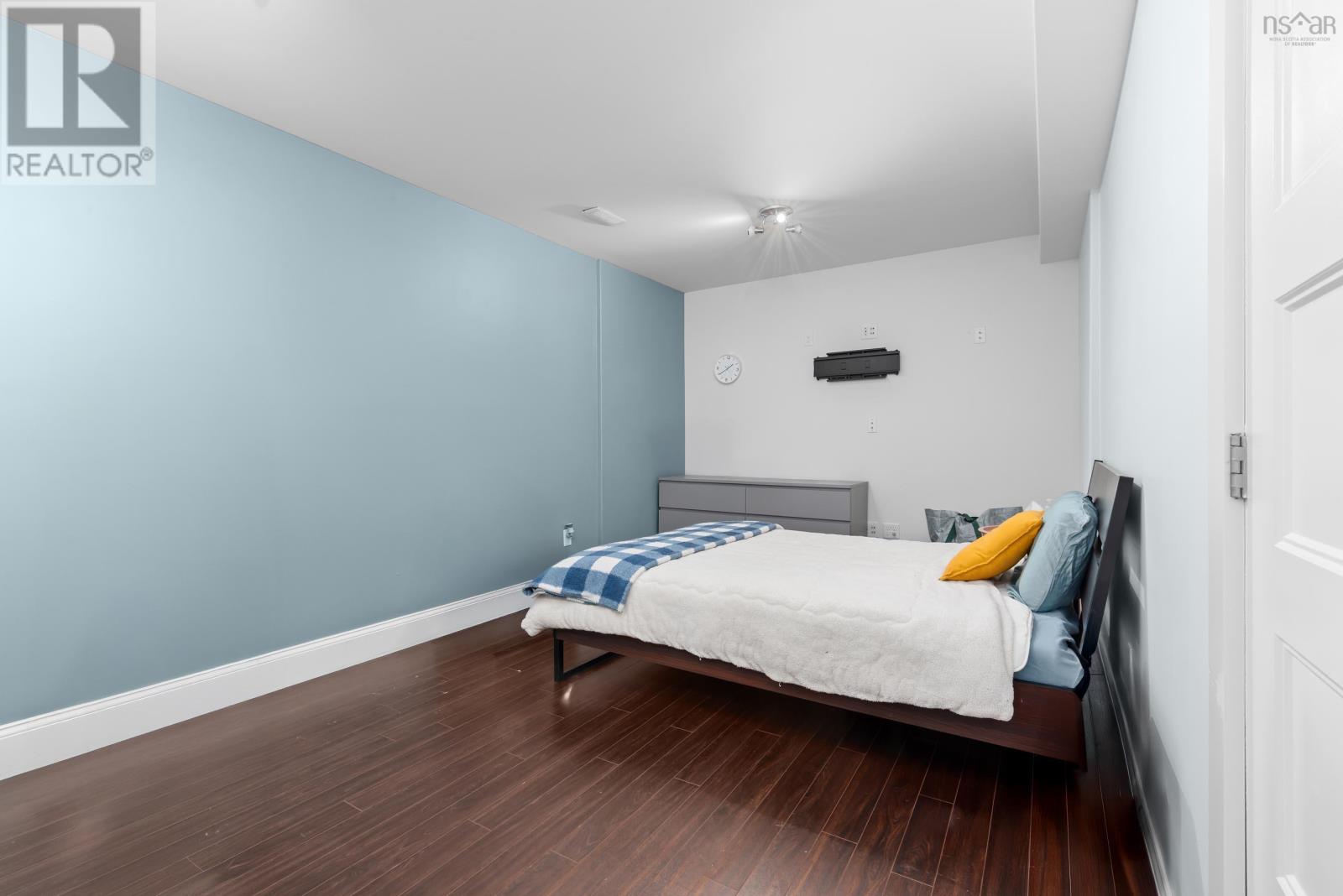 Property 24 of 26 of 135 Maple Grove Avenue