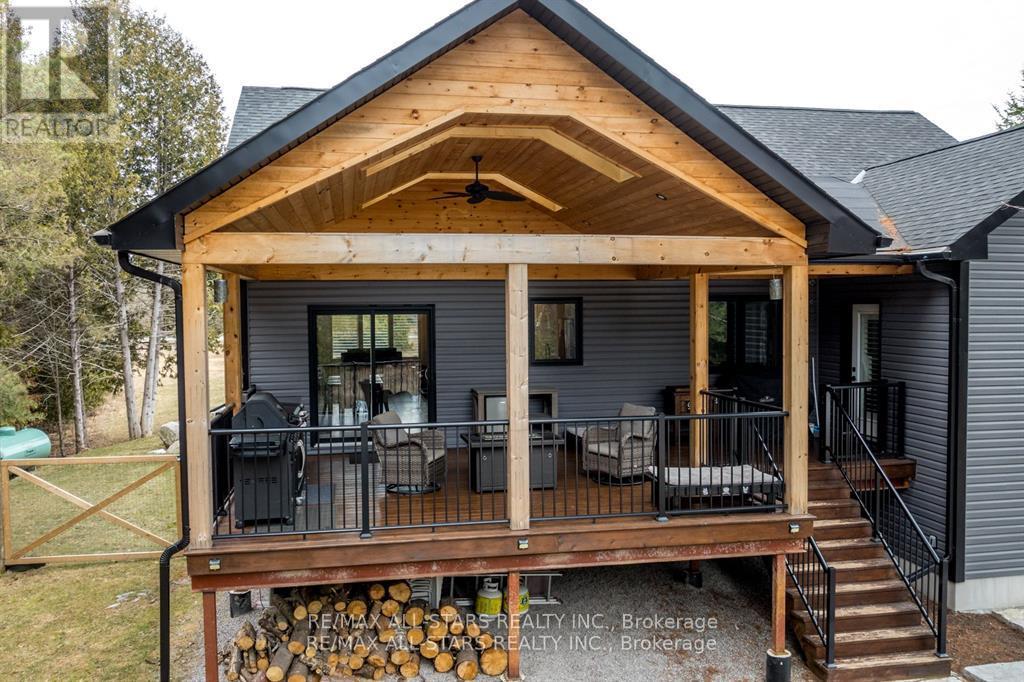 552 COUNTY ROAD 40 - 42