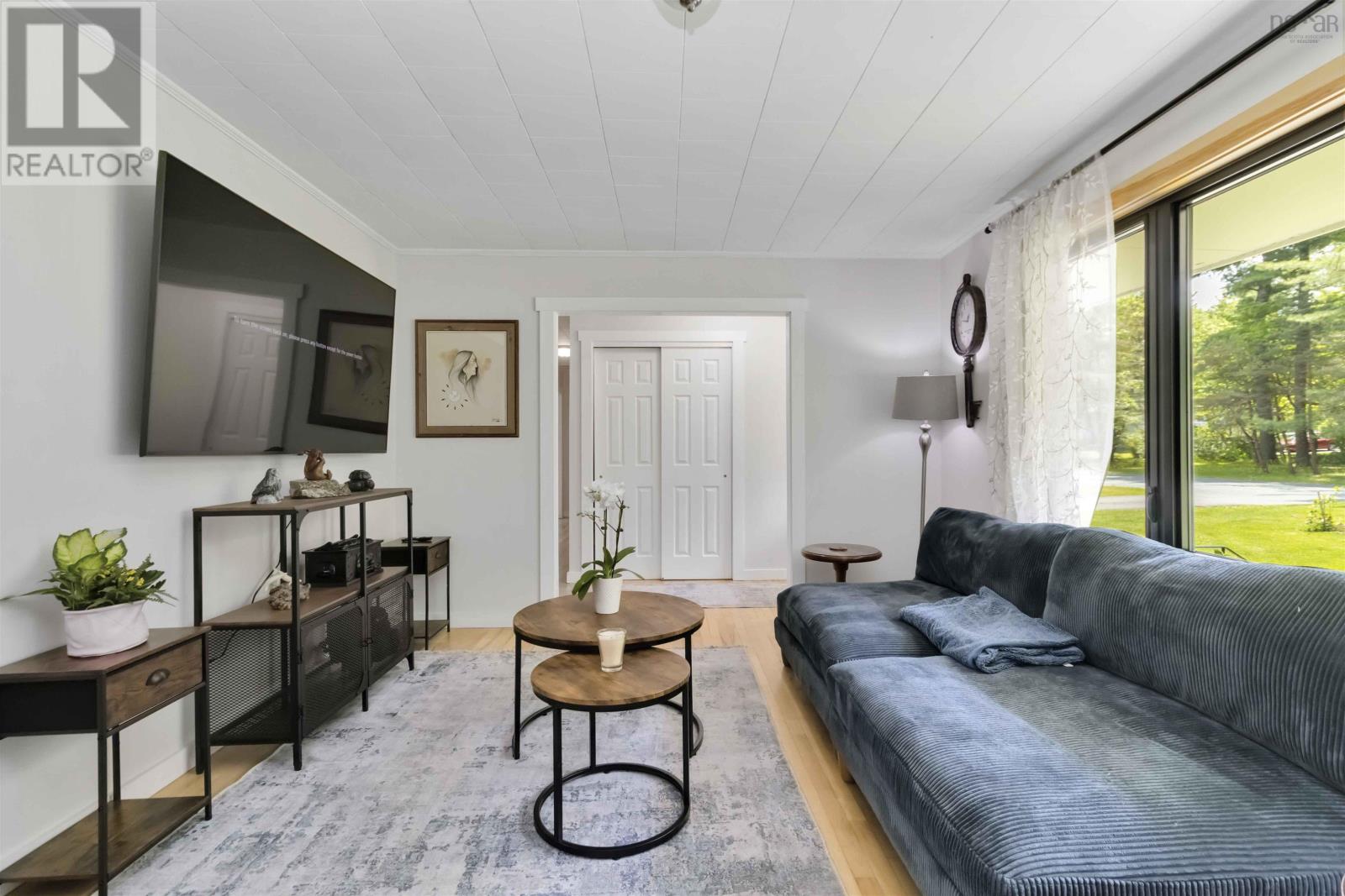 Property 8 of 42 of 51 Albert Street