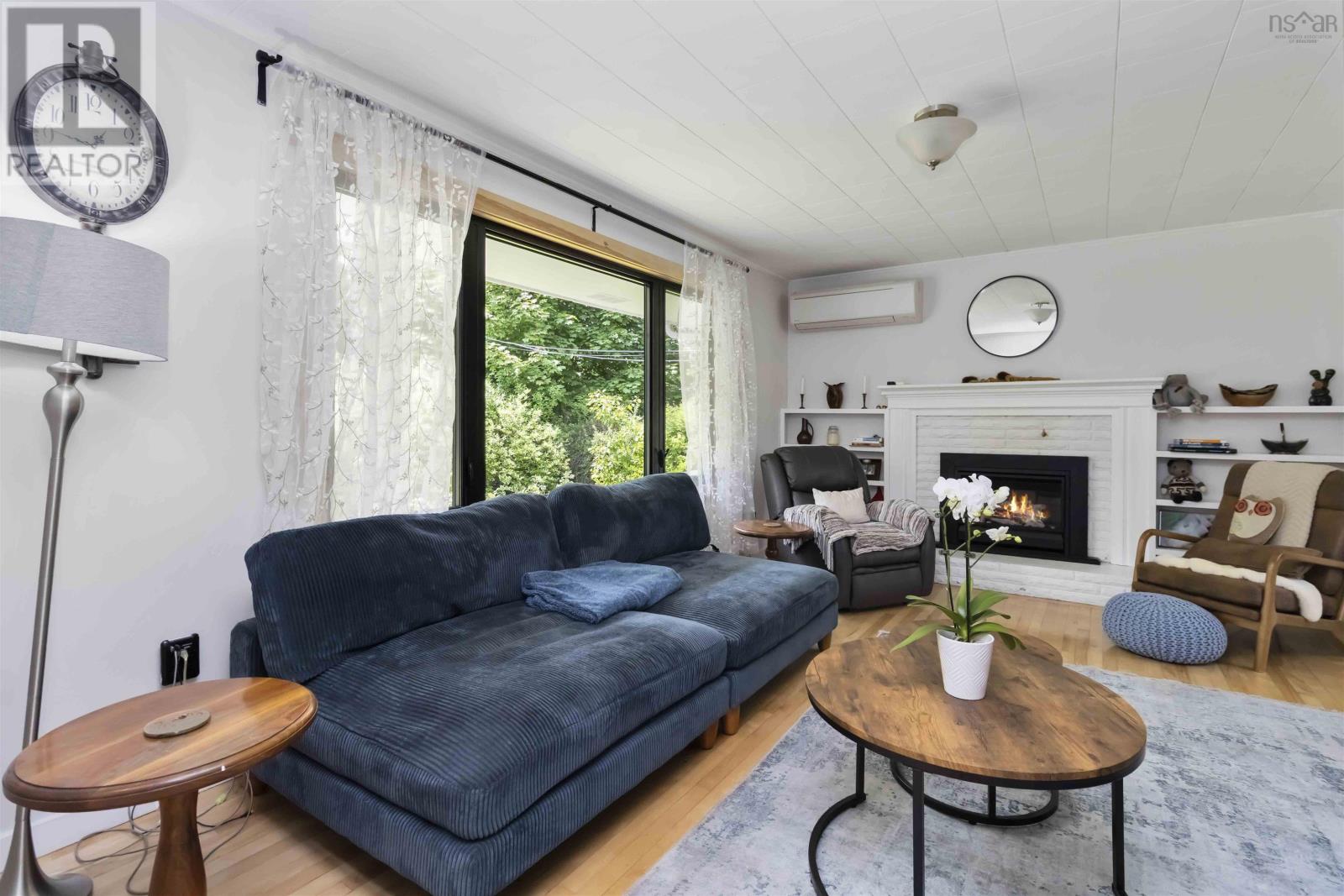 Property 5 of 42 of 51 Albert Street