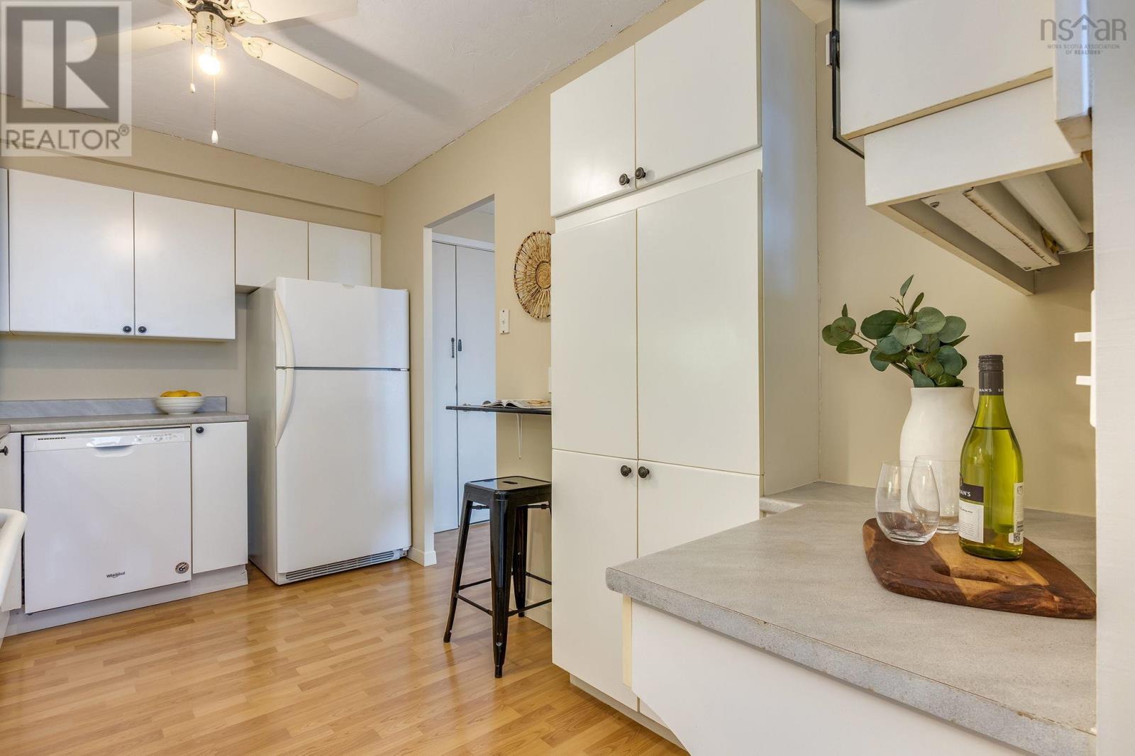 Property 20 of 41 of 1409 5959 Spring Garden Road