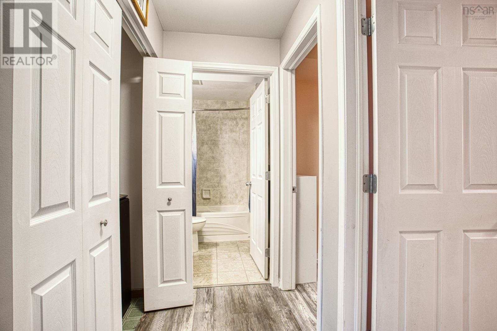 Property 27 of 45 of 33 Florence Place Court