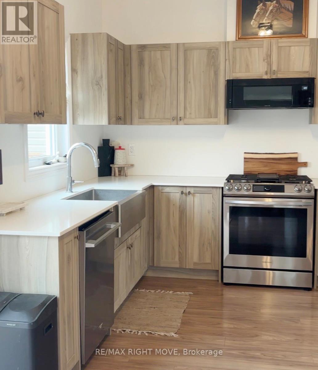 46 ATLANTIS DRIVE - 10