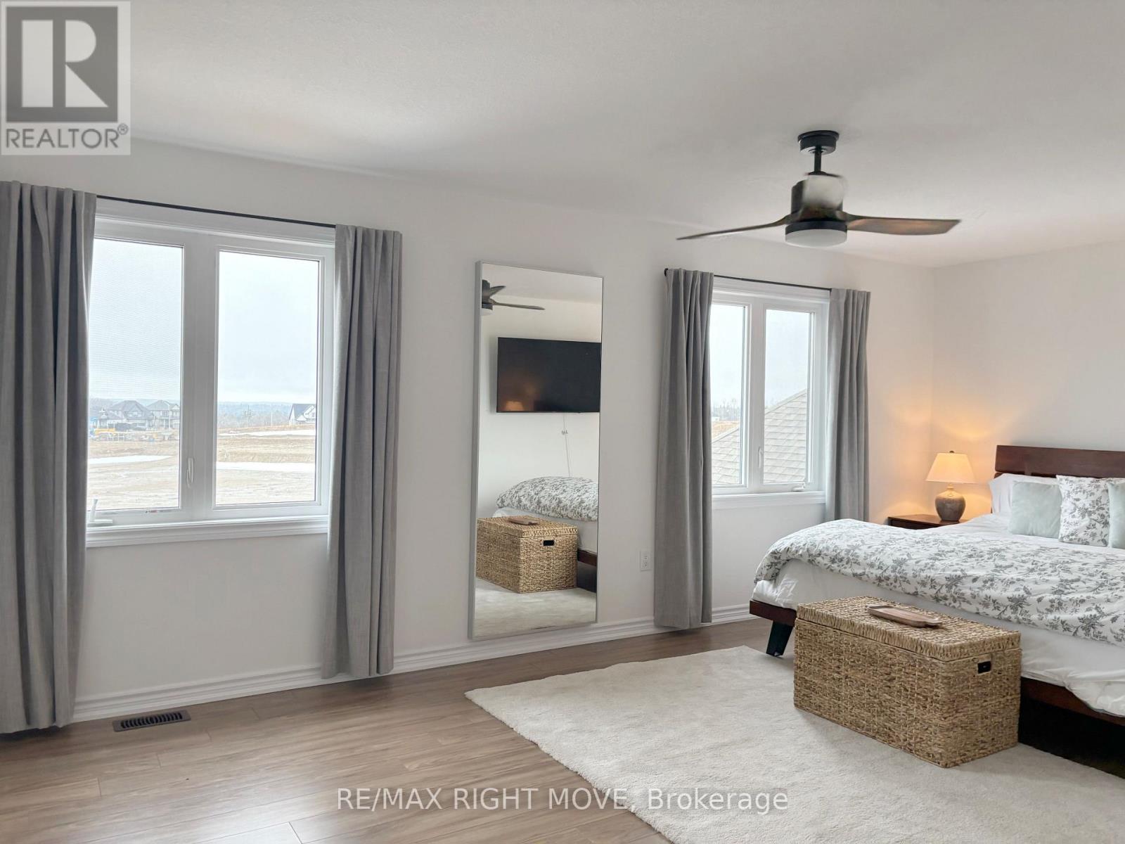 46 ATLANTIS DRIVE - 14