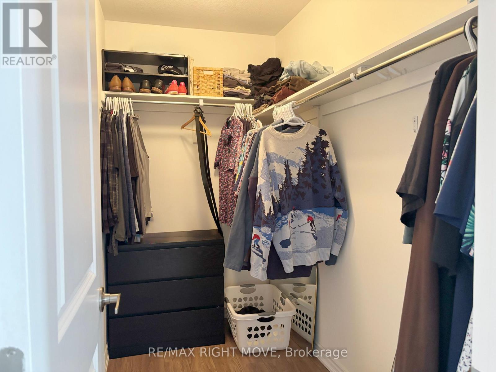 46 ATLANTIS DRIVE - 18