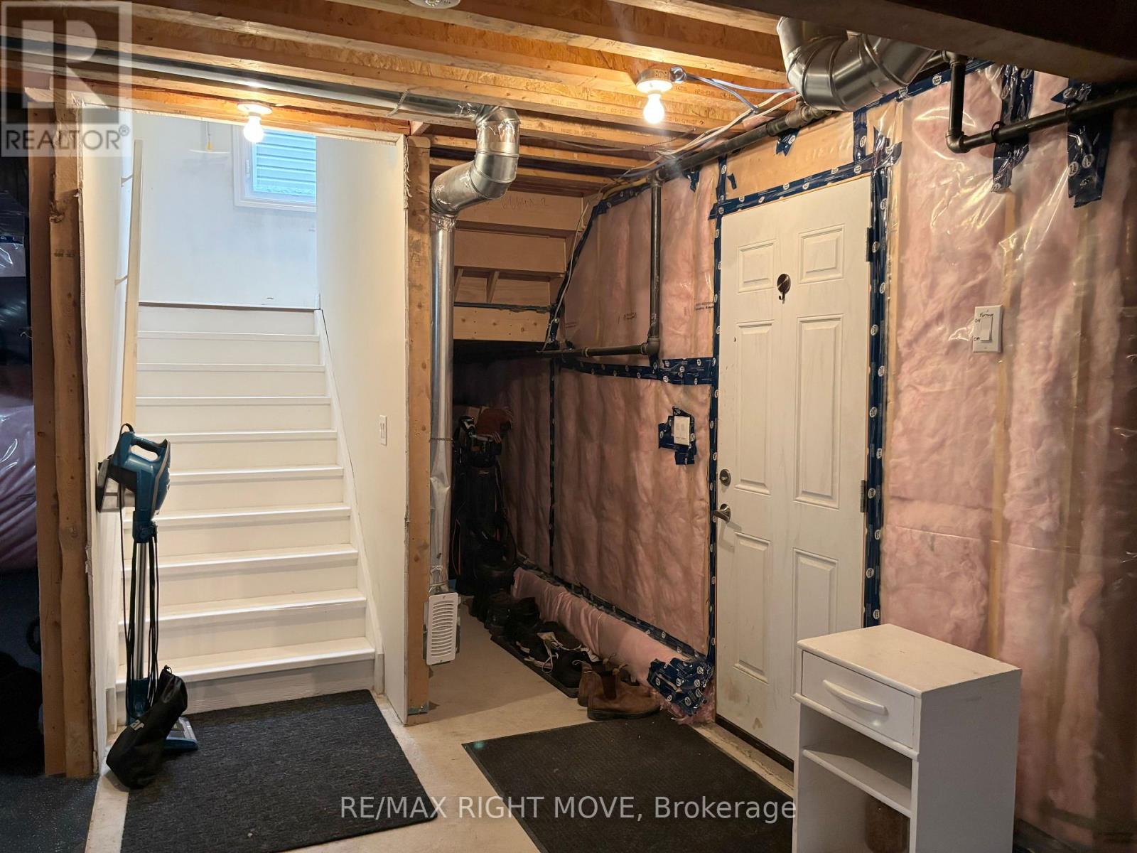 46 ATLANTIS DRIVE - 28