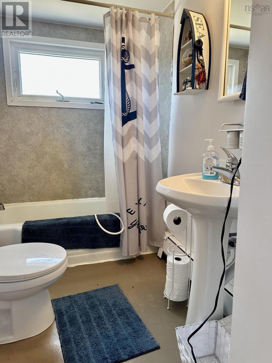 Property 21 of 36 of 3712 Highway 206