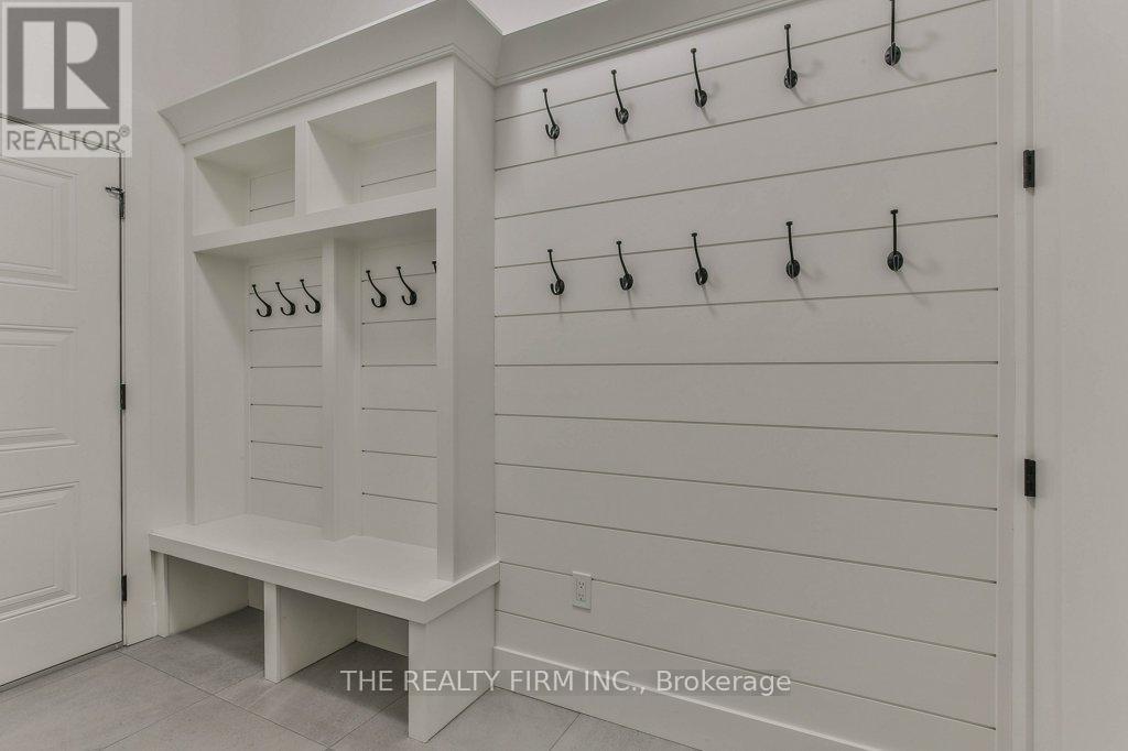 4 SYCAMORE ROAD Property Photo