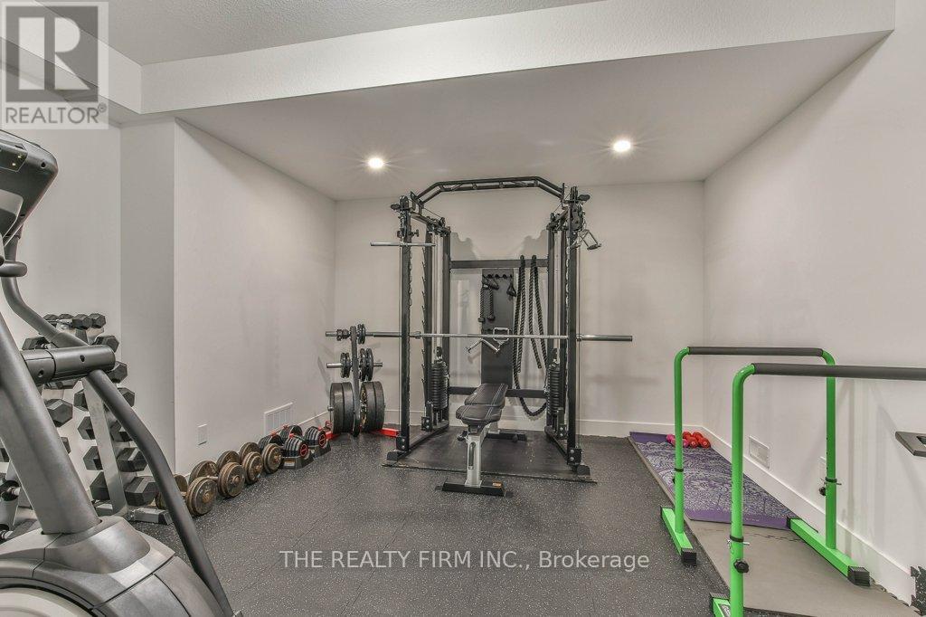 4 SYCAMORE ROAD Property Photo