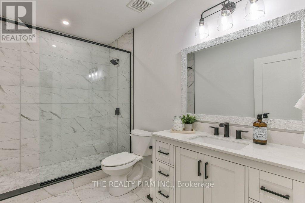 4 SYCAMORE ROAD Property Photo