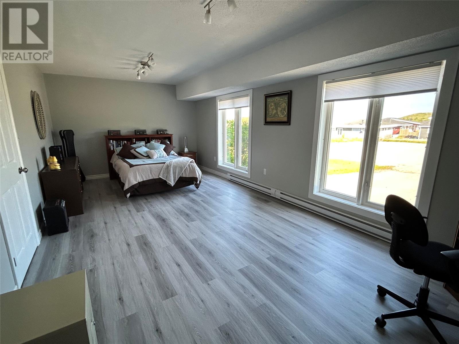 13 Midway Road - 27