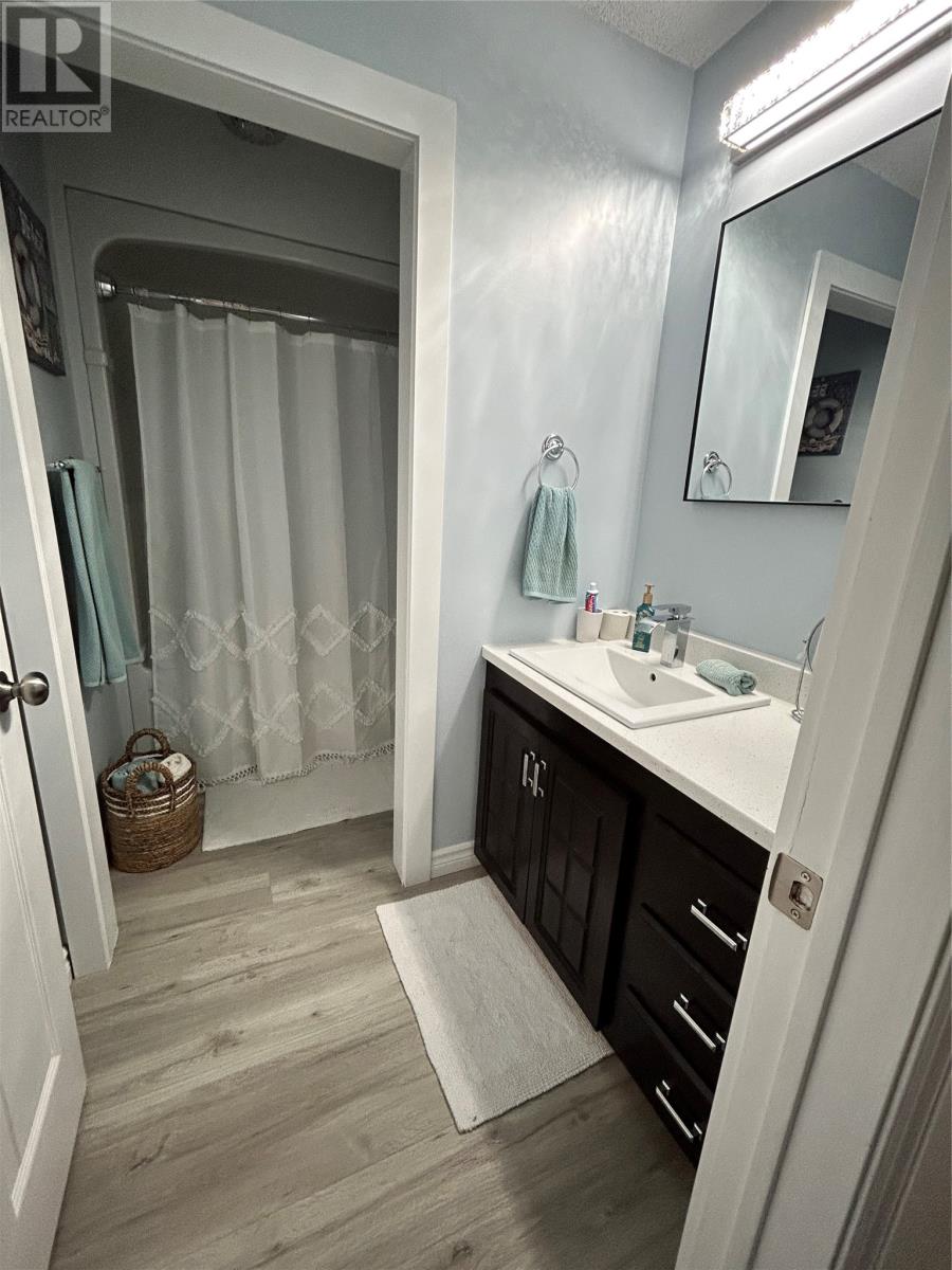 13 Midway Road - 37