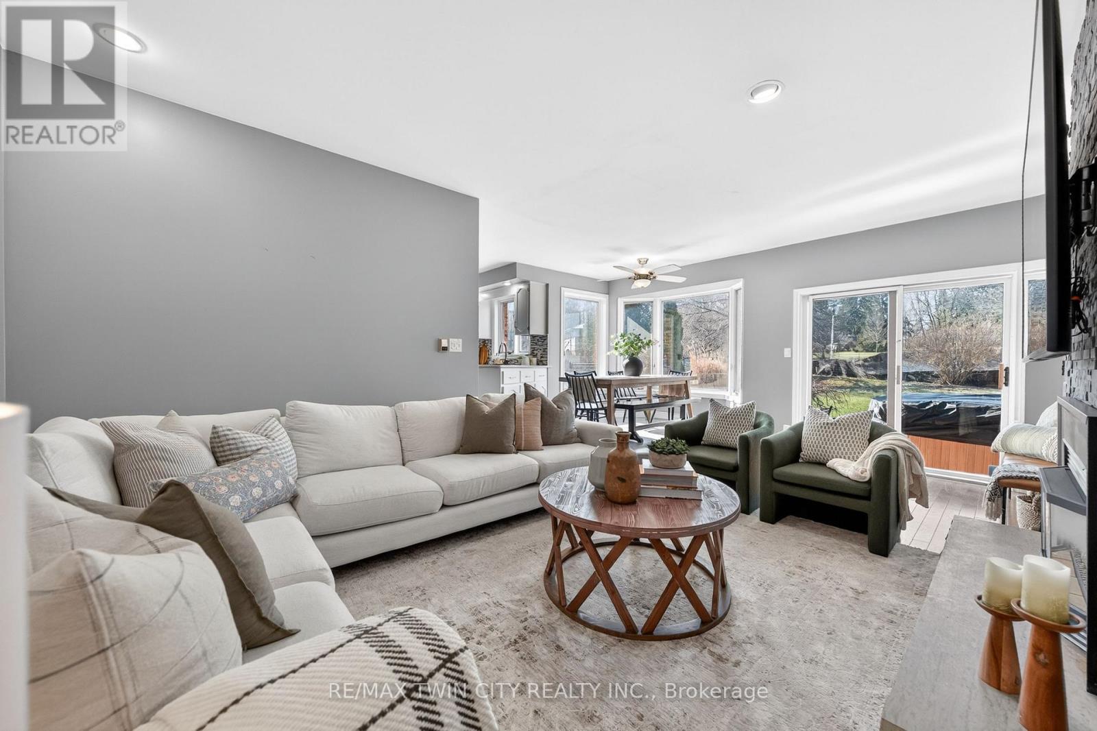38 GLEN ABBEY COURT - 17