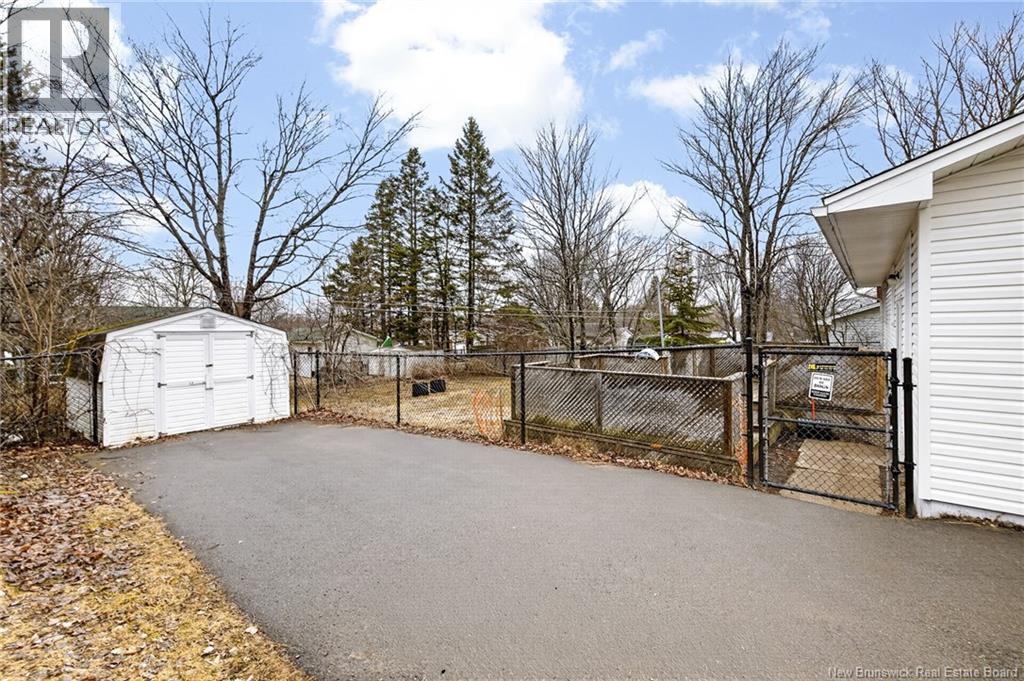217 Canterbury Avenue - 37