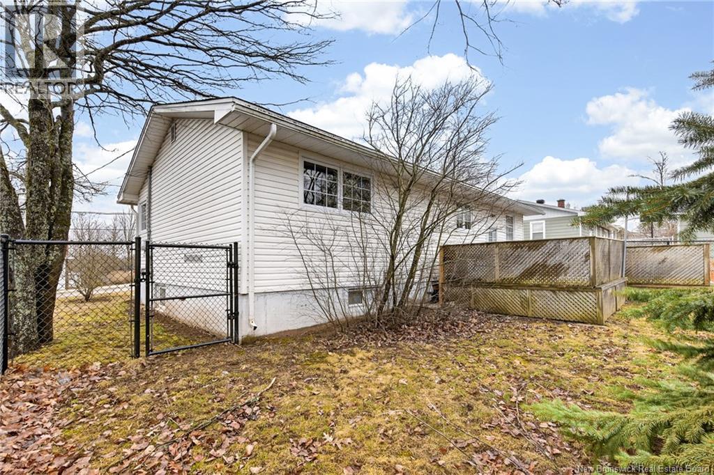217 Canterbury Avenue - 42