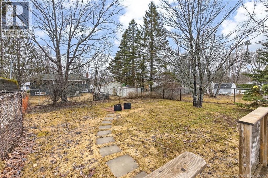 217 Canterbury Avenue - 40