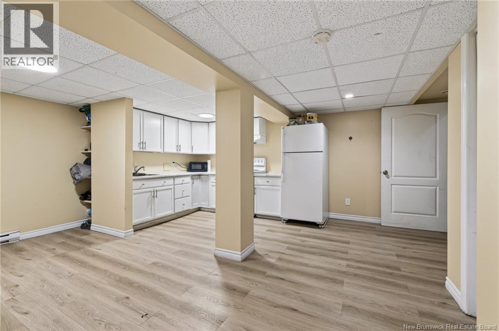 217 Canterbury Avenue - 27