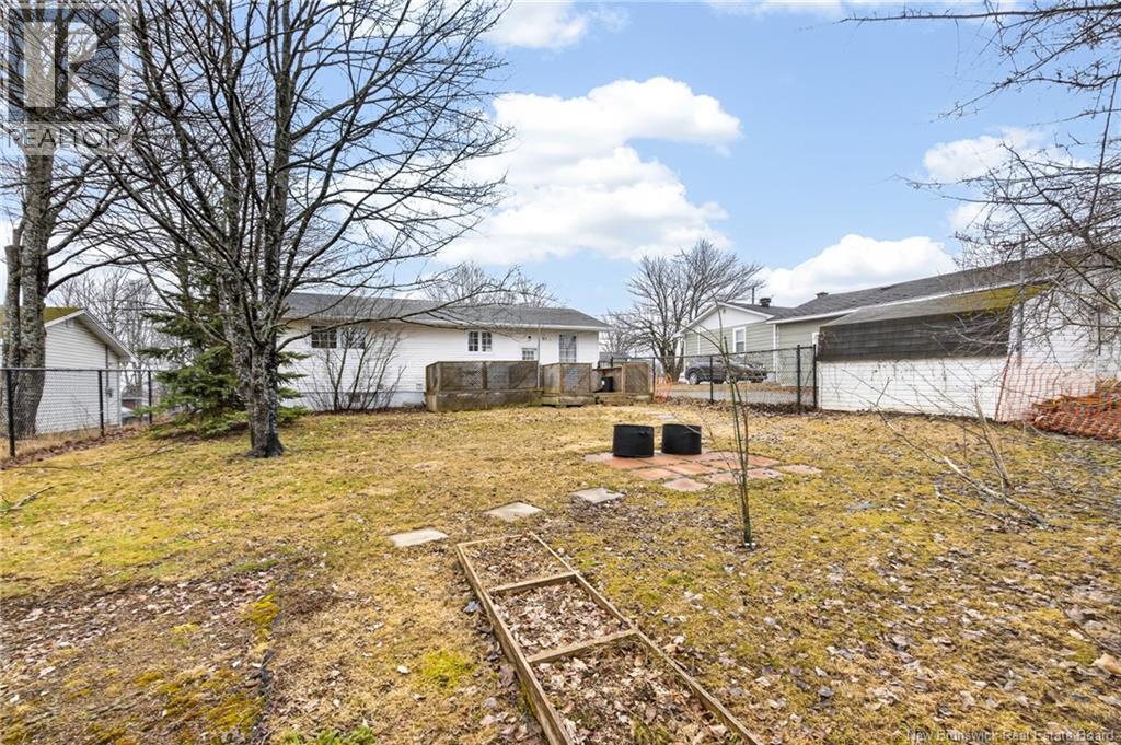 217 Canterbury Avenue - 41