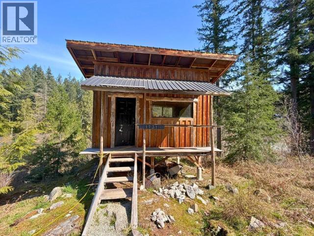 1731 HIGHWAY 101, Powell River