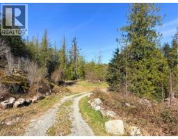 1731 Highway 101, Powell River, BC V8A0G6 Photo 19