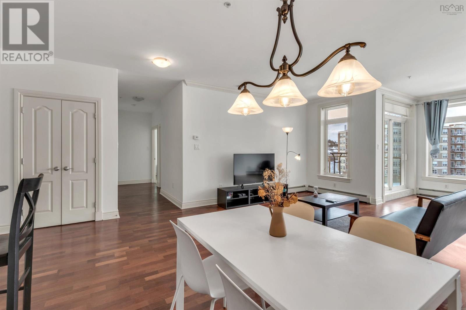 Property photo of 601 53 Bedros Lane