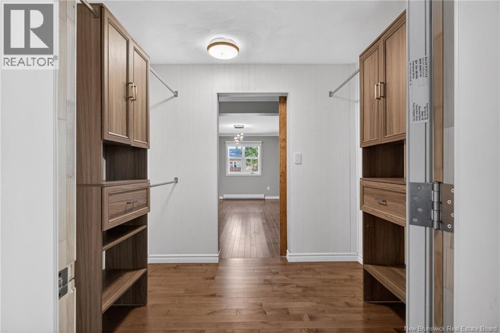 338 Ste Croix Street - 34