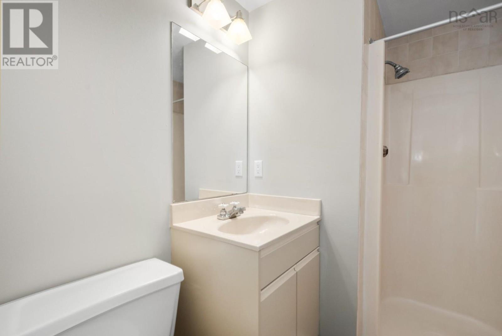 Property 26 of 37 of 422 96 Moirs Mill Road